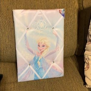 Elsa pic holder
